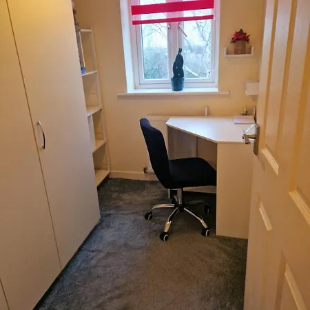 Cosy Two-bedroom House With Study In A Good Location In Brentry Nyaraló Bristol