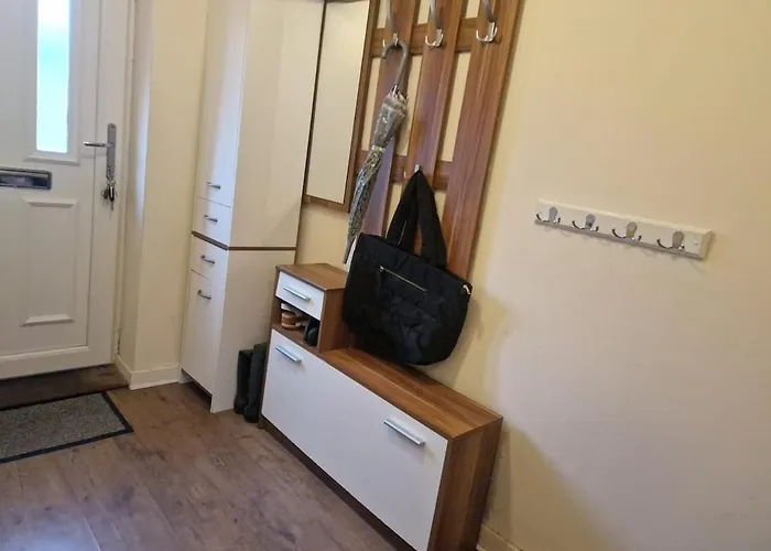 Holiday home Cosy Two-bedroom House With Study In A Good Location In Brentry